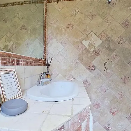 Βίλα La Chiappa Bord De Avec Piscine Chauffee Et Jacuzzi
