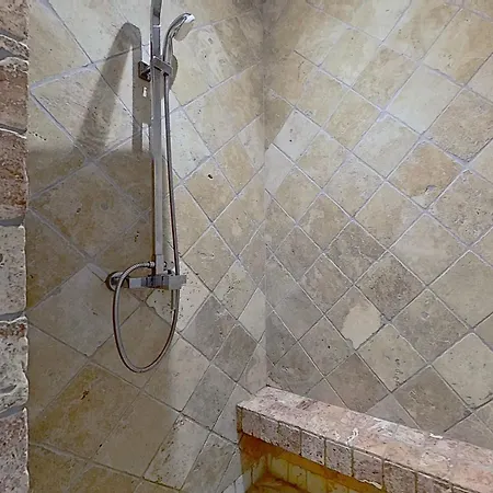 Βίλα La Chiappa Bord De Avec Piscine Chauffee Et Jacuzzi