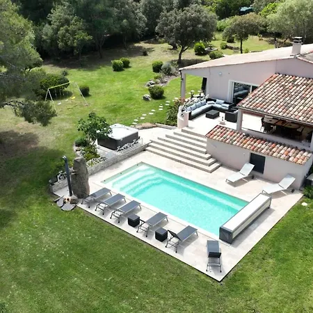 Villa La Chiappa Bord De Avec Piscine Chauffee Et Jacuzzi Porto-Vecchio (Corsica)