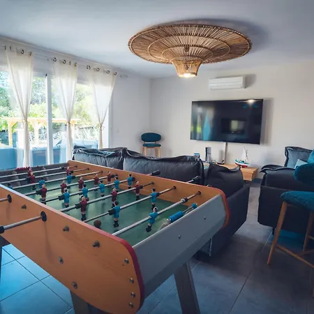 Βίλα La Chiappa Bord De Avec Piscine Chauffee Et Jacuzzi