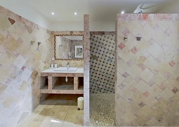 Vila La Chiappa Bord De Avec Piscine Chauffee Et Jacuzzi Porto-Vecchio (Corsica)