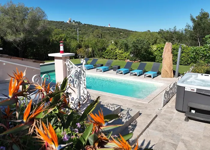 La Chiappa Bord De Avec Piscine Chauffee Et Jacuzzi *