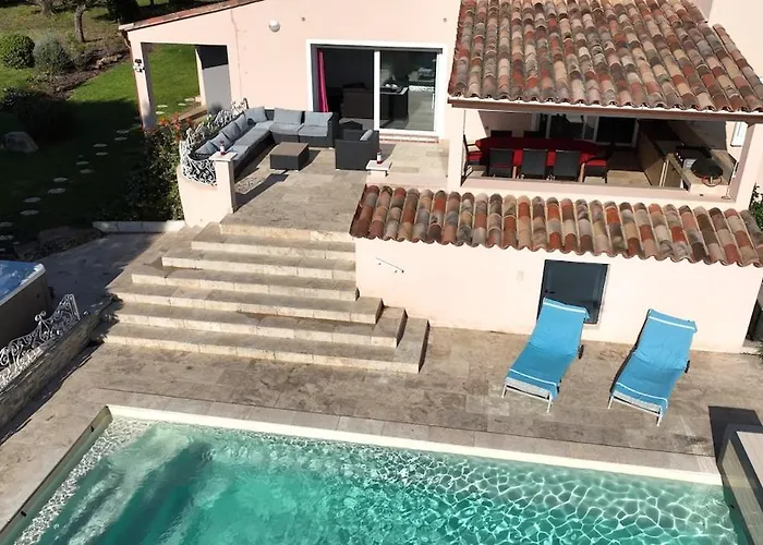 La Chiappa Bord De Avec Piscine Chauffee Et Jacuzzi *