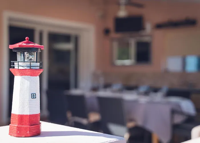 La Chiappa Bord De Avec Piscine Chauffee Et Jacuzzi Vila