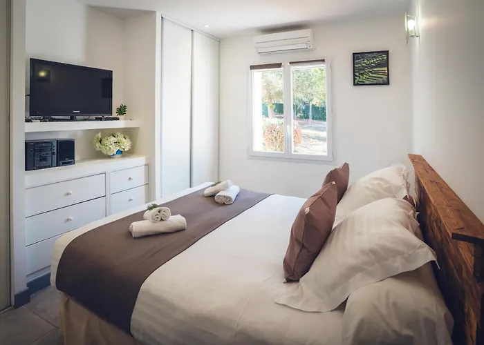 La Chiappa Bord De Avec Piscine Chauffee Et Jacuzzi Vila Porto-Vecchio (Corsica)